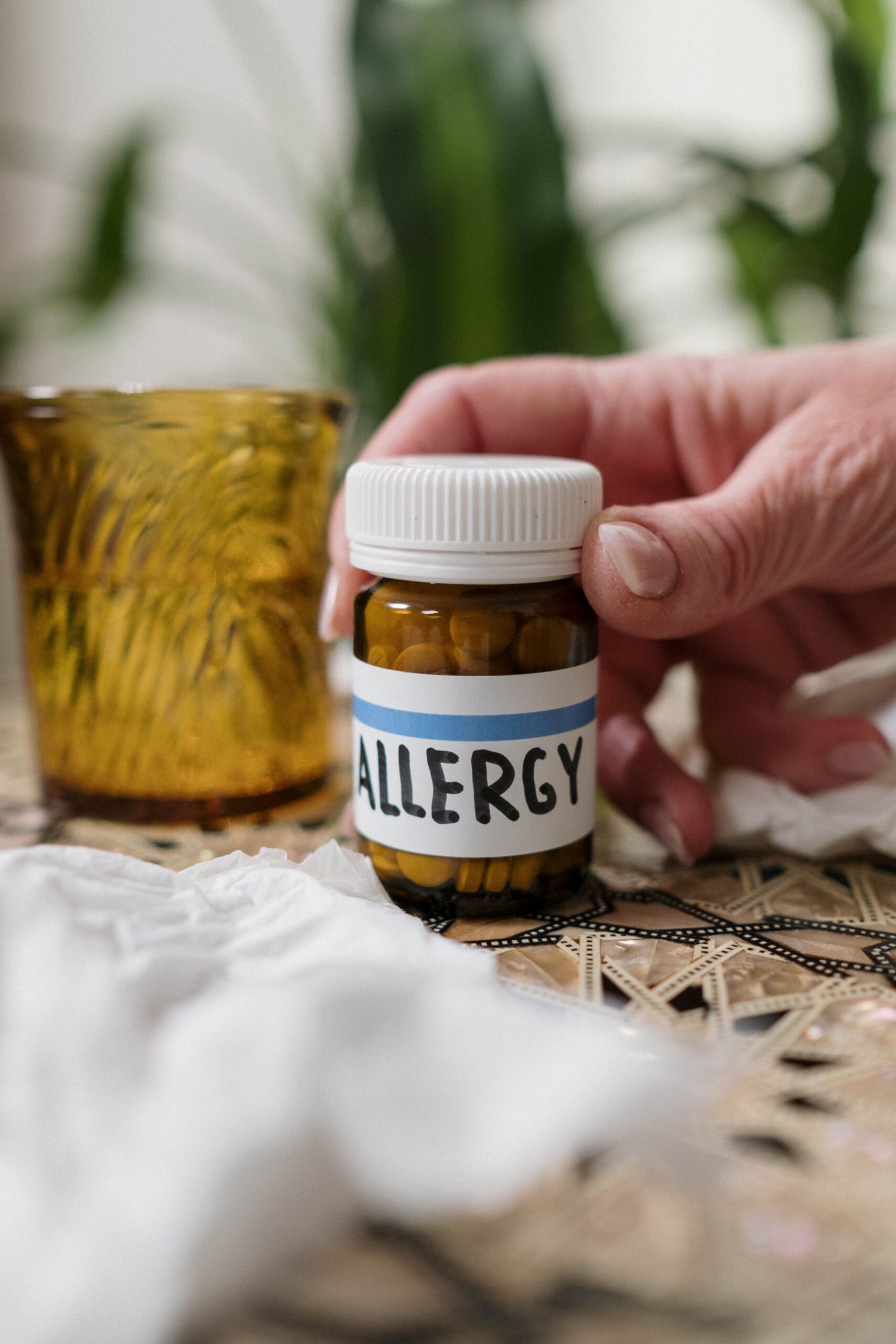 Ärztliche Durchführung eines Allergietests auf der Haut